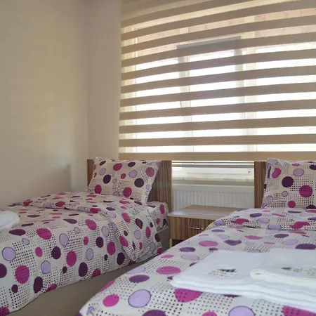Buruj Vip 2 Hotel apartamentowy 2*